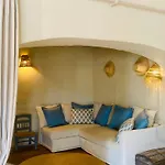 Romantica Lofts *