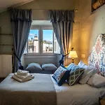 Romantica Lofts